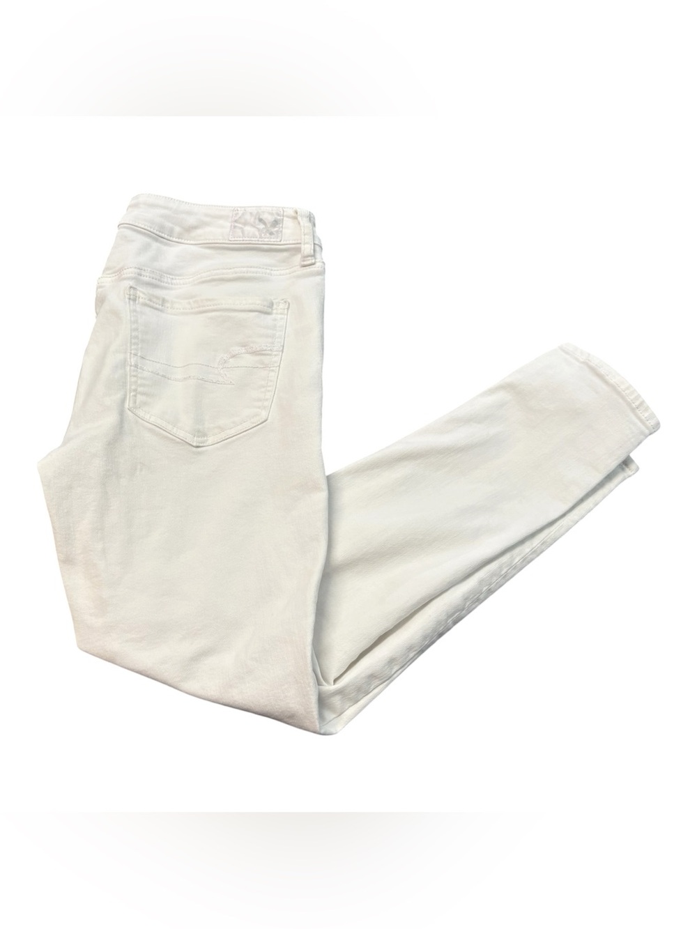 American Eagle women’s White Super Stretch Jeans – Size 10 Short